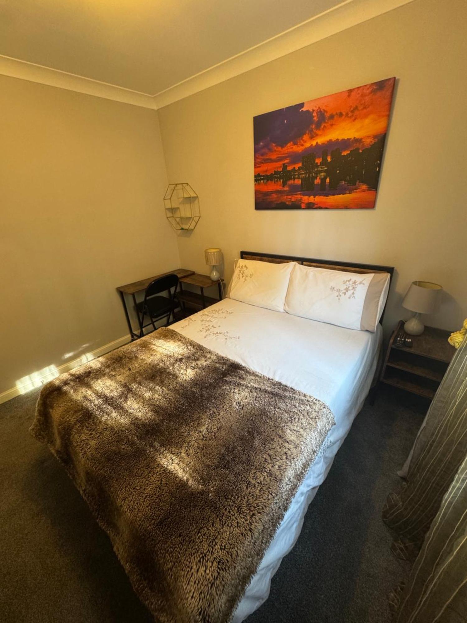 Waterfront Double With Fireplace In The Heart Of Royal Docks Habitación en casa particular